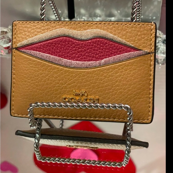 NWT COACH LIPS 👄 CARD HOLDER still in protective wrap - Picture 3 of 6